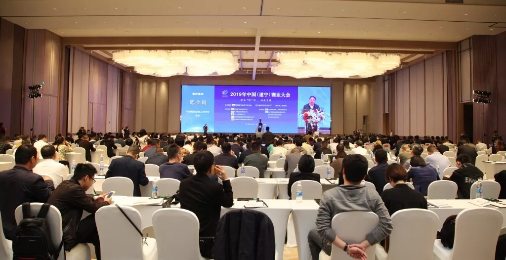 1575534805211014.jpg 640.webp.jpg