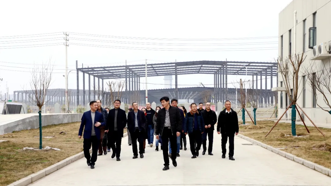 1612496456915643.jpg 640.webp.jpg